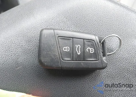 2019 Volkswagen Jetta 1.4T R-Line/1.4T S/1.4T Se from USA, damaged, VIN 3VWC57BU5KM101121